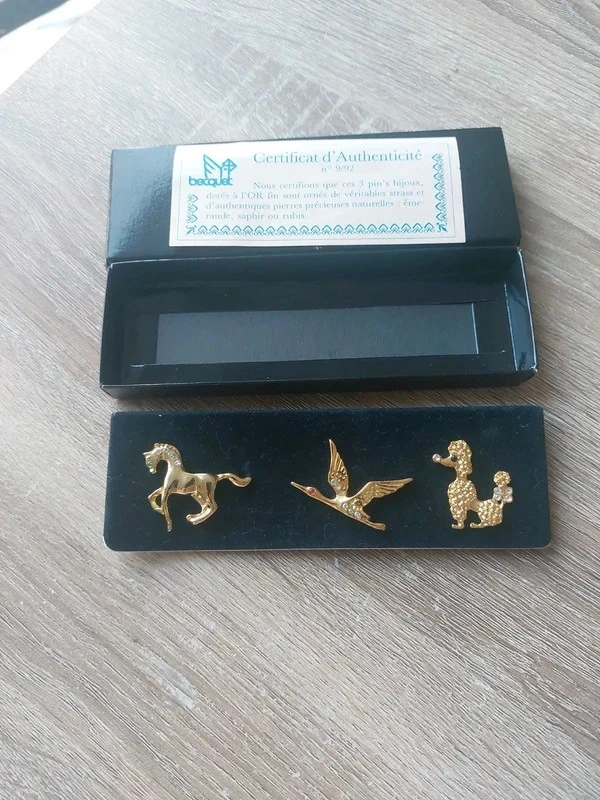 Coffret de 3 pin's Swarovski doré à l'or numéro n°9/92. – photo 9